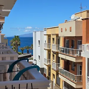 Appartement Beautiful Apartment With Ac Just Steps From The Sea In Playa San Juan, Playa de San Juan (Tenerife)